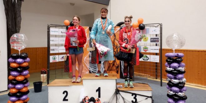 Victoire costumée pour Audrey Rouffet – Volvic Halloween Trail